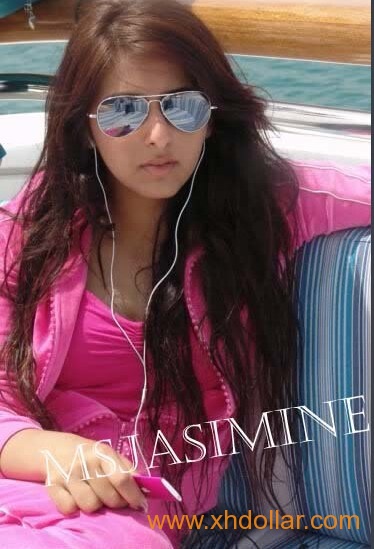 绝世容颜与梦幻建筑：迪拜奢华之谜