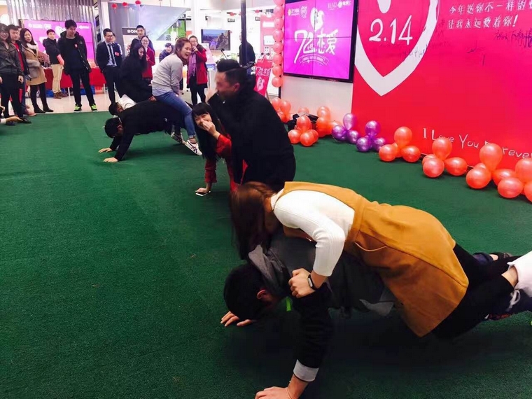 线上线下72小时“爱情考验” 苏宁云店化身红娘牵线单身男女